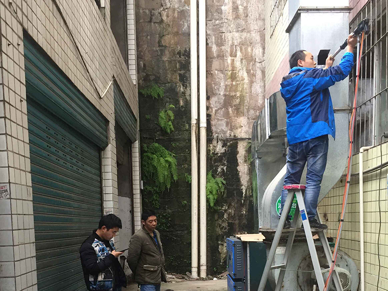重庆三峡技工校食堂.jpg